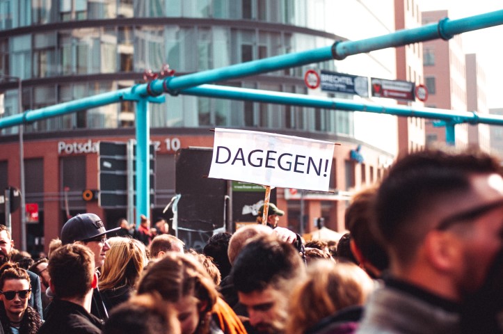 Artikel 13 Copyright Gesetzt