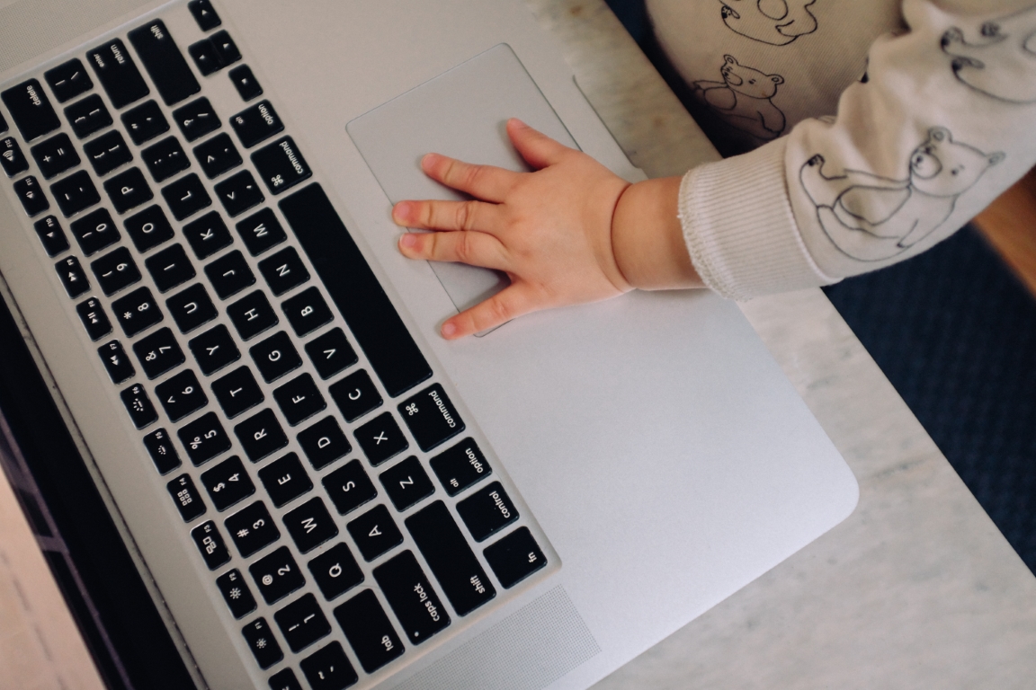 Online in jungen Jahren