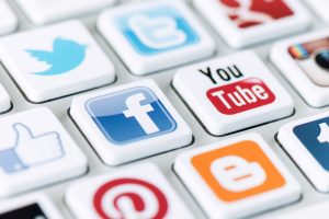 Social Media hier wird kommuniziert Social Media hier wird kommuniziert